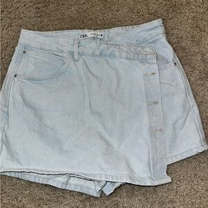Zara size small light blue skort.